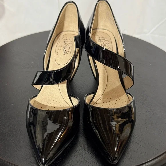 Life Stride Black Patent Heels - Picture 2 of 7